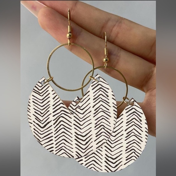 Geometric Drop Earrings - Picture 1 of 2